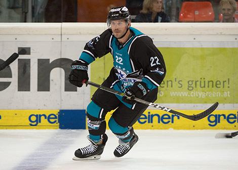 Jake Dowell (EHC Liwest Black Wings Linz) EHC Liwest Black Wings Linz  vs Straubing Tigers