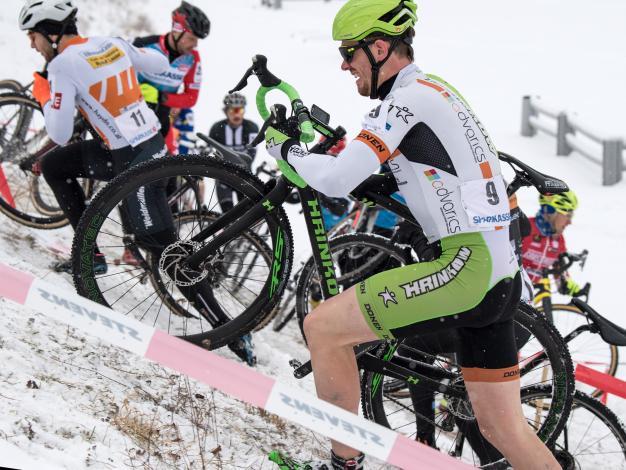 Andreas Hofer (AUT, Hrinkow Advarics Cycleang Team) Cross Rennen Herrn Elite, Lambach/Stadl-Paura 
