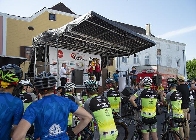 Siegerehrung in Reichersberg, Jannik Steimle (GER, Team Vorarlberg Santic)   1. Etappe Wels - Stift Reichersberg, Radsport 10. Int. OOE Rundfahrt  