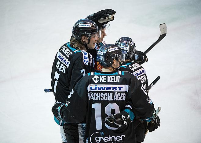 linz feiert das 2 zu 0 EHC Liwest Black Wings Linz vs Moser Medical Graz 99ers