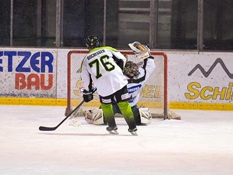 Save von Goalie Patrick im Penalty Shootout, 3. Finale Traunseesharks Gmunden vs Linzer Oldies