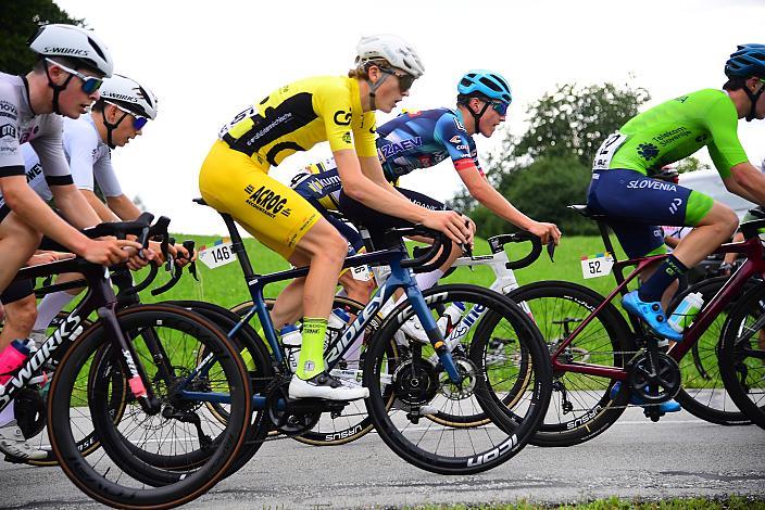 Im Gelben Trikot des Gesamtführenden Jasper Verbrugge (BEL, Acrog-Tormans), 50. OÖ Junioren Rundfahrt, 2. Etappe Sarleinsbach - Sarleinsbach