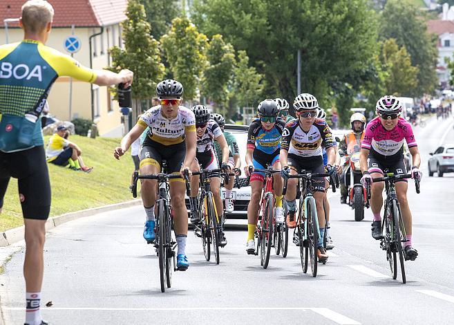 2. Gruppe im Rennen mit Lena Baumgartner (AUT, RC ARBÖ Felbermayr Wels) ÖSTM Strasse Mattersburg, Österreichische Staatsmeisterschaft U23, Elite Damen und Herren