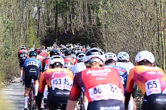 Peloton 65. Rad Saison Eroeffnungsrennen Leonding