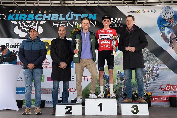 Podest U23 Sieger Martin Messner (AUT, WSA KTM Graz pb Leomo), 2. Platz Nepomuk Roth (GER, Veloclub Ratisbona Regensburg) Herren Elite, U23, Radliga, 60. Raika Kirschbluetenrennen, Wels, Oberösterreich