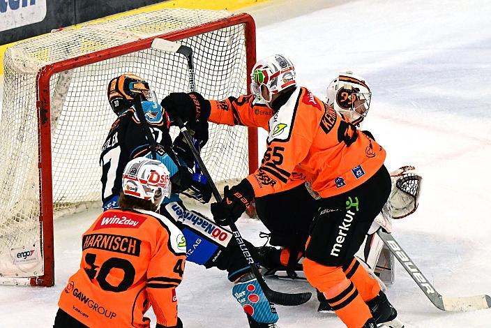 Michael Kernberger (Moser Medical Graz 99ers), Tim Luca Harnisch (Moser Medical Graz 99ers), Andreas Kristler (Steinbach Black Wings Linz) Win2Day ICE Hockey League,  Steinbach Black Wings Linz vs Moser Medical Graz 99ers,  Linz AG Eisarena