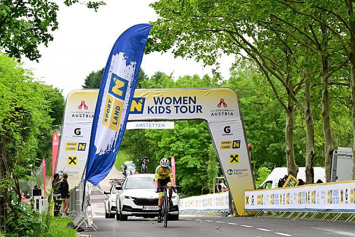 Im Gelben Trikot der Kids Tour Georg Wartlsteiner (AUT, LRV Tirol / OOE), Rad 2 Etappe Sportland NOE Kids Tour