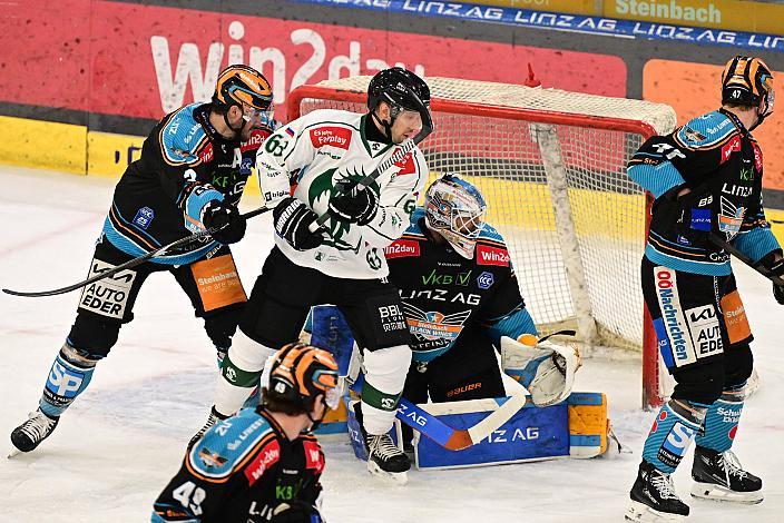 Tormann Rasmus Tirronen (Steinbach Black Wings Linz), Nick Bonino (Olimpija Ljubljana) Win2Day ICE Hockey League,  Steinbach Black Wings Linz vs Olimpija Ljubljana,  Linz AG Eisarena