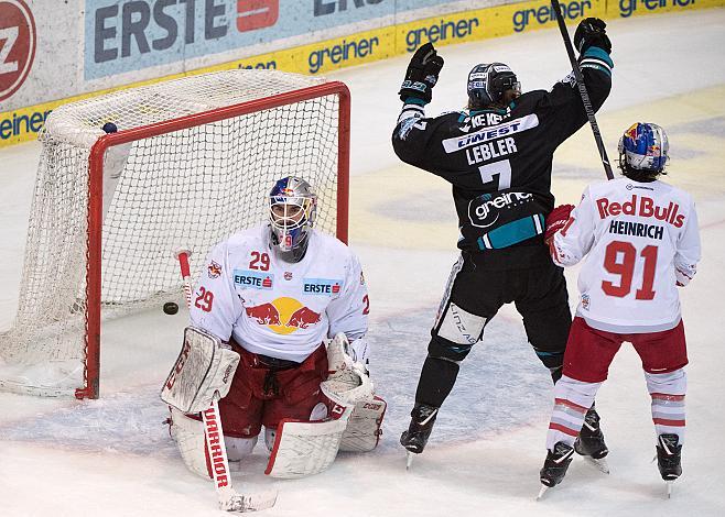 Brian Lebler (EHC Liwest Black Wings Linz) jubelt, Tormann Bernhard Starkbaum (EC Red Bull Salzburg) geschlagen, 2 zu 1, EHC Liwest Black Wings Linz vs EC Red Bull  Salzburg 4. Semifinale