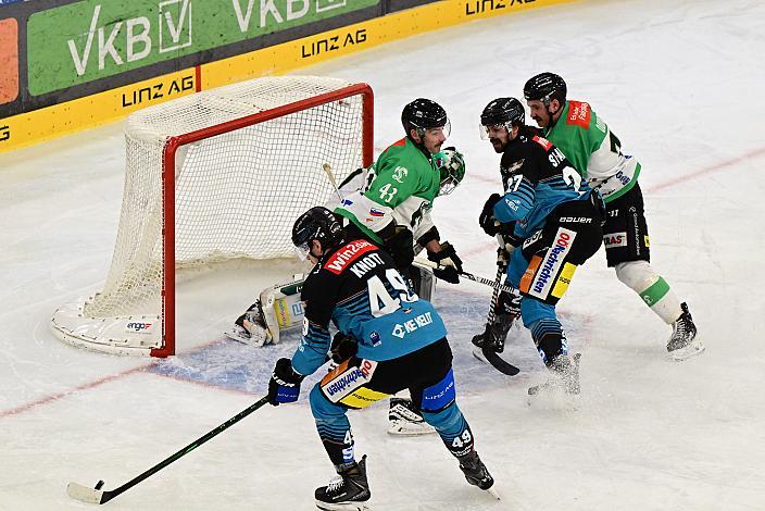 Graham Knott (Steinbach Black Wings Linz) trifft zum 2 zu 0, Tormann Luka Kolin (HK Olimpija Ljubljana), 22. Runde ICE, Steinbach Black Wings Linz vs HK Olimpija Ljubljana, Linz AG Eisarena 