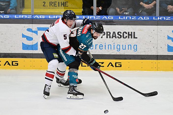 Olmo Pietro Albis (Milano HC), Shawn St.Amant (Steinbach Black Wings Linz) 2. Runde ICE, Steinbach Black Wings Linz vs Milano Hockey Club, Linz AG Eisarena 