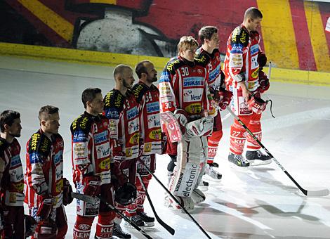 Die Spieler des KAC vor Matchbeginn.