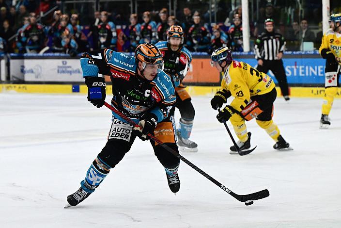 Brian Lebler (Steinbach Black Wings Linz)  Win2Day ICE Hockey League,  Steinbach Black Wings Linz vs Spusu Vienna Capitals,  Linz AG Eisarena 