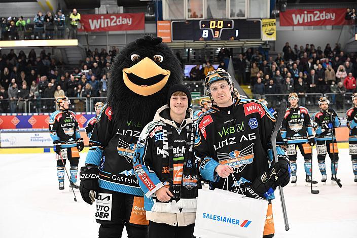 Spieler des Abends Brodi Stuart (Steinbach Black Wings Linz) Win2Day ICE Hockey League,  Steinbach Black Wings Linz vs Olimpija Ljubljana,  Linz AG Eisarena