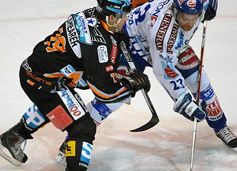 Robert Shearer Liwest Black Wings Linz und Michael Wahlberg EC VSV
