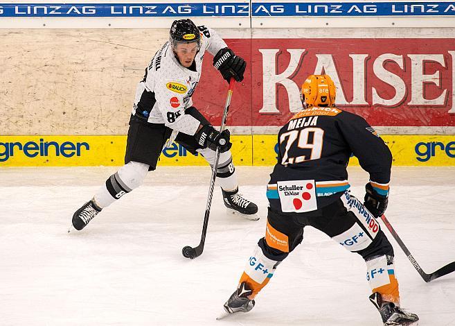 Anthony Luciani (Dornbirn Bulldogs), Gints Meija (Steinbach Black Wings 1992), Steinbach Black Wings 1992 vs Dornbirn Bulldogs, Qualifikationsrunde, Eishockey, Bet at Home ICE Hockey League