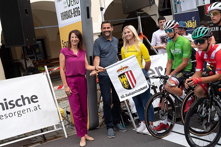 Start zur Etappe Rohrbach - Rohrbach, Int. "Keine Sorgen" Junioren Rundfahrt UCI Kat. 2.1 MJ