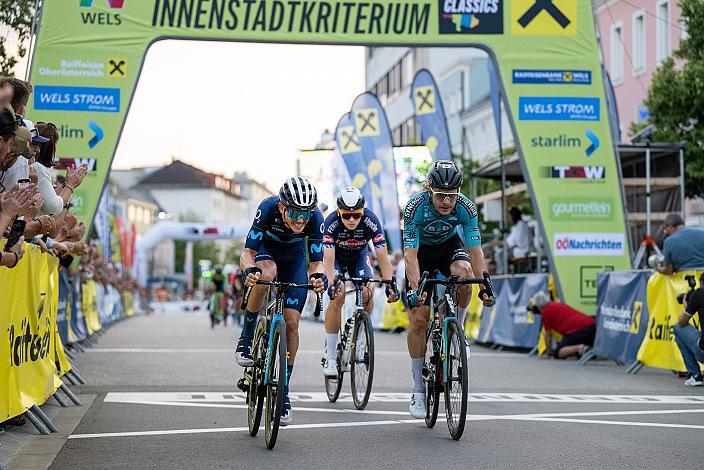 Gregor Mühlberger (AUT, Movistar Team), Tobias Bayer (AUT, Alpecin-Fenix), Sebastin Schönberger (AUT, B&B Hotels P/B KTM) Radsport Wels Innenstadtkriterium