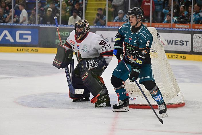 Torhüter Jacob Smith (Milano HC), Emil Romig (Steinbach Black Wings Linz) 2. Runde ICE, Steinbach Black Wings Linz vs Milano Hockey Club, Linz AG Eisarena 
