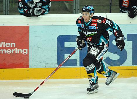 #79 Gregor Baumgartner, Stuermer, EHC Liwest Black Wings Linz