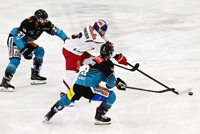 Peter Schneider (EC Red Bull Salzburg), Shawn St.Amant (Steinbach Black Wings Linz), Emilio Romig (Steinbach Black Wings Linz), 8. Runde ICE, Steinbach Black Wings Linz vs EC Red Bull Salzburg, Linz AG Eisarena 