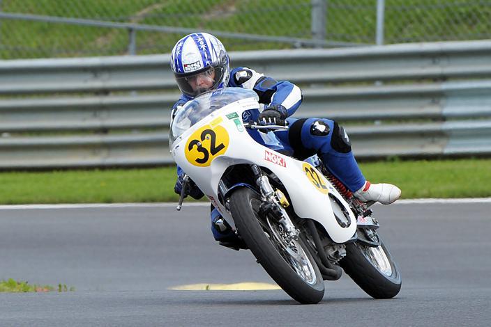 #32 Petra Guttenbrunner, Honda CB 500 RS