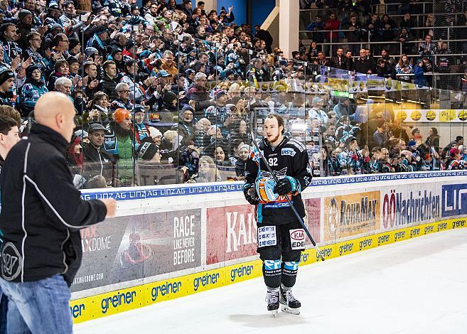 Im Bild: Troy Rutkowski (EHC Liwest Black Wings Linz),  Eishockey,  EHC Liwest Black Wings Linz vs Spusu Vienna Capitals
