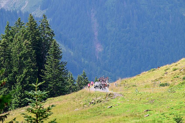 Die Ausreisser mit Riccardo Zoidl (AUT, Hrinkow Advarics), Bob Jungels (LUX, Ineos Grenadiers), Luca Vergallito (ITA, Alpecin-Deceuninck Development Team), Sean Quinn (USA, EF Education - EasyPost), am Furkajoch, Team UAE Team Emirates - XRG, 5. Etappe Feldkirch - Feldkirch,  Tour of Austria