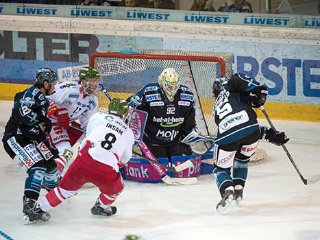 Thomas Dechel, Linz EHC Liwest Black Wings Linz vs HCB Suedtirol, 7. Viertelfinale