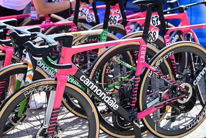 Team EF Education - EasyPost, USA 108. Giro d Italia, Stage 14, Fiume Veneto - Asiago (219km)