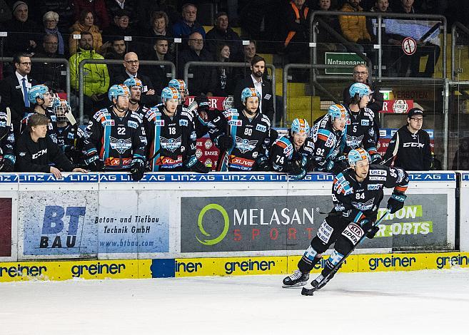 Im Bild: Dragan Umicevic (EHC Liwest Black Wings Linz) Eishockey,  EHC Liwest Black Wings Linz vs Red Bull Salzburg