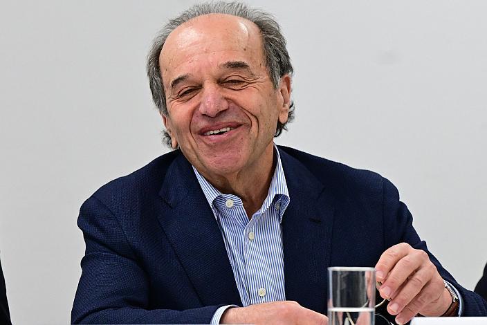 Paul Resch (Präsident LRV Oberösterreich)  Pressekonferenz zum 65. Rad Saison Eroeffnungsrennen Leonding