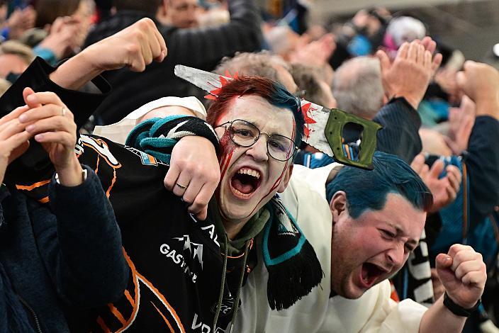 Fan im Halloween Kostüm, 16. Runde ICE, Steinbach Black Wings Linz vs Vienna Capitals, Linz AG Eisarena 
