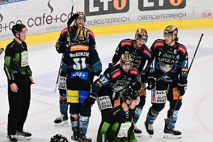 Andreas Kristler (Steinbach Black Wings Linz) feiert das 1 zu 1, Steinbach Black Wings Linz vs Bemer Pioneers Vorarlberg, Linz AG Eisarena
