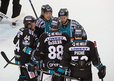 Linz jubelt  EHC Liwest Black Wings Linz vs HC Orli Znojmo