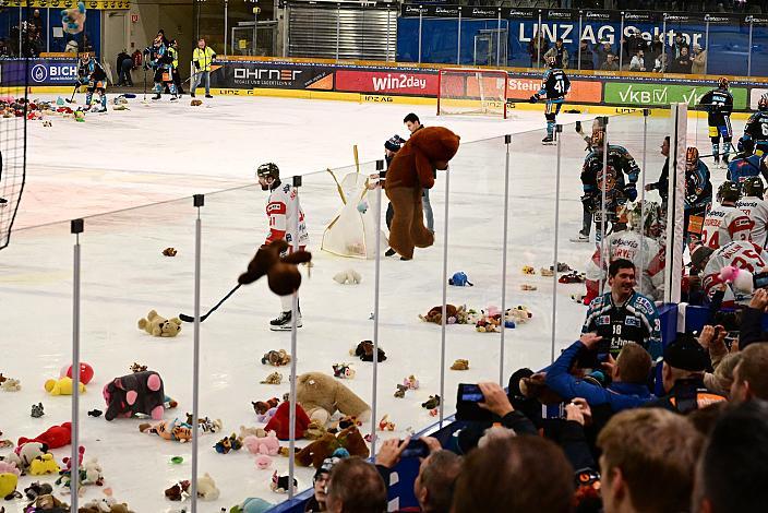 Teddy Bear Toos, Weihnachtsdress,  Win2Day ICE Hockey League,  Steinbach Black Wings Linz vs  HCB Südtirol Alperia,  Linz AG Eisarena 