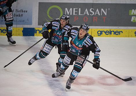 Brian Lebler (EHC Liwest Black Wings Linz), Corey Locke (EHC Liwest Black Wings Linz)  EHC Liwest Black Wings Linz vs EC KAC