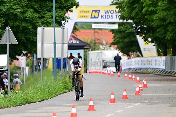 Im gelben Trikot, Eliska Kvasnickova (CZE, VIF Cycling Team), Zeitfahren Herzogenburg,  3. Etappe Sportland NOE WOMEN Tour