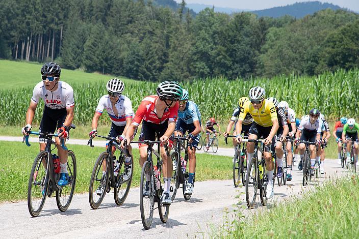 Im Roten Trikot des besten Österreichers Benjamin Eckerstorfer (AUT, Team Österreich), Frank Aron Ragilo (EST, Cannibal Team) Bad Wimsbach - Strass im Attergau, Int. "Keine Sorgen" Junioren Rundfahrt UCI Kat. 2.1 MJ