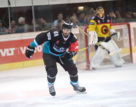 Dan DaSilva (EHC Liwest Black Wings Linz), EHC Liwest Black Wings Linz vs SC Bern