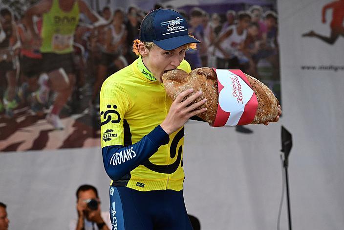 Sieger 1. Etappe Jasper Verbrugge (BEL, Acrog-Tormans) im gelben Trikot, 50. OÖ Junioren Rundfahrt, 1. Etappe Marchtrenk - Marchtrenk