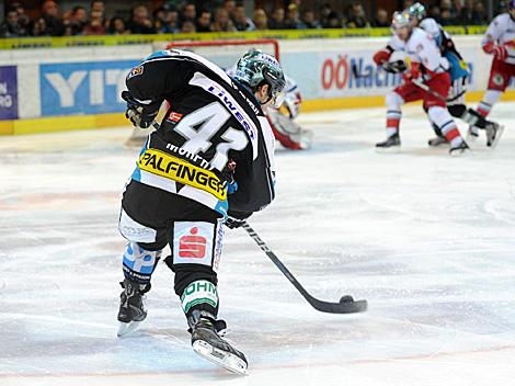 Curtis Murphy, scort fuer Linz, EHC Liwest Black Wings Linz vs. EC Red Bull Salzburg