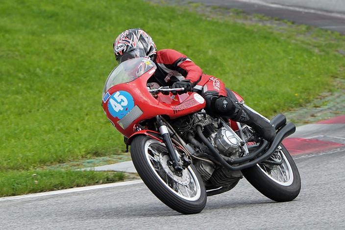 #45 Anni Wakolbinger, Honda CB 350