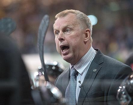Head-Coach Robert Daum (EHC Liwest Black Wings Linz) EHC Liwest Black Wings Linz vs SC Bern