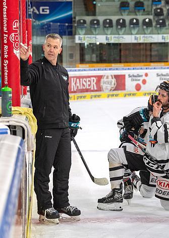 Head Coach Dan Ceman (Steinbach Black Wings 1992), Sebastien Piche (Steinbach Black Wings 1992)  Steinbach Black Wings 1992 , Bet at Home ICE Hockey League