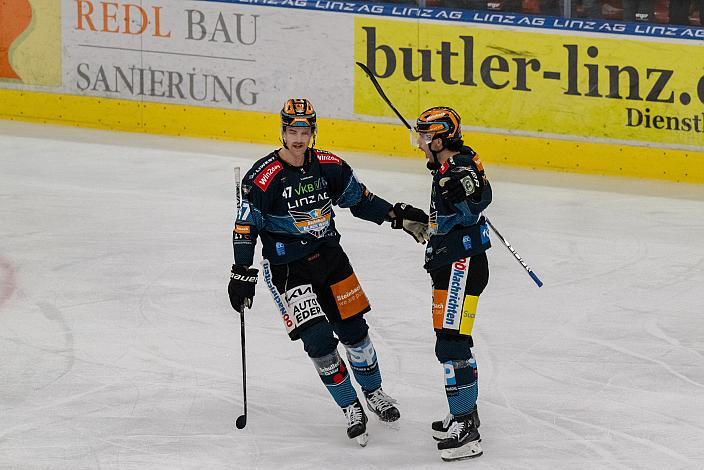 Logan Roe (Steinbach Black Wings Linz), Niklas Würschl (Steinbach Black Wings), Steinbach Black Wings Linz vs spusu Vienna Capitals, ICE Eishockey Liga, Linz AG Eisarena