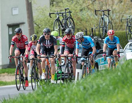 die Spitzengruppe mit Patrick Gamper, AUT (Tirol Cycling Team),  55. Kirschbluetenrennen Wels