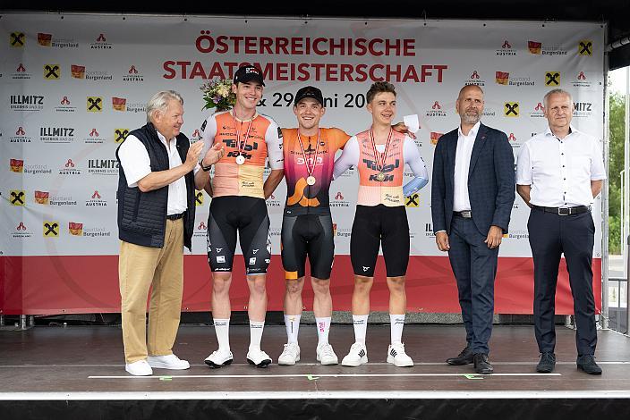Podest Herren U23, 2. Platz Jakob Purtscheller AUT, Tirol KTM Cycling Team), Sieger Adrian Stieger (AUT, Cycling Team Schwingshandl), 3. Platz Benjamin Eckerstorfer (AUT, Tirol KTM Cycling Team),  Siegerin Tabea Huys (AUT, Liv Alula Jayco), 3. Platz Leila Gschwendtner (AUT, Liv-Alula-Jayco),   ÖM Staatsmeisterschaft, Zeitfahren, Frauenkirchen, Burgenland