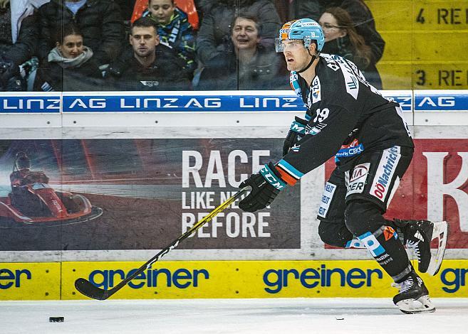 Im Bild: Justin Florek (EHC Liwest Black Wings Linz) Eishockey,  EHC Liwest Black Wings Linz vs Spusu Vienna Capitals