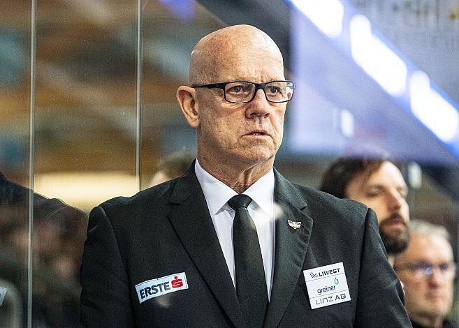 Im Bild: Head-Coach Tom Rowe (EHC Liwest Black Wings Linz) Eishockey,  EHC Liwest Black Wings Linz vs HC TWK Innsbruck â€žDie Haieâ€œ